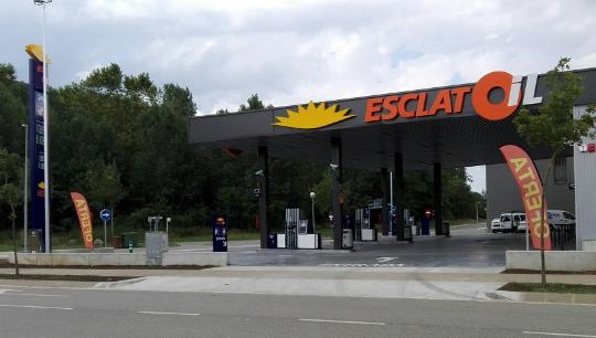 La nova benzinera EsclatOil d’Olot ja està en funcionament